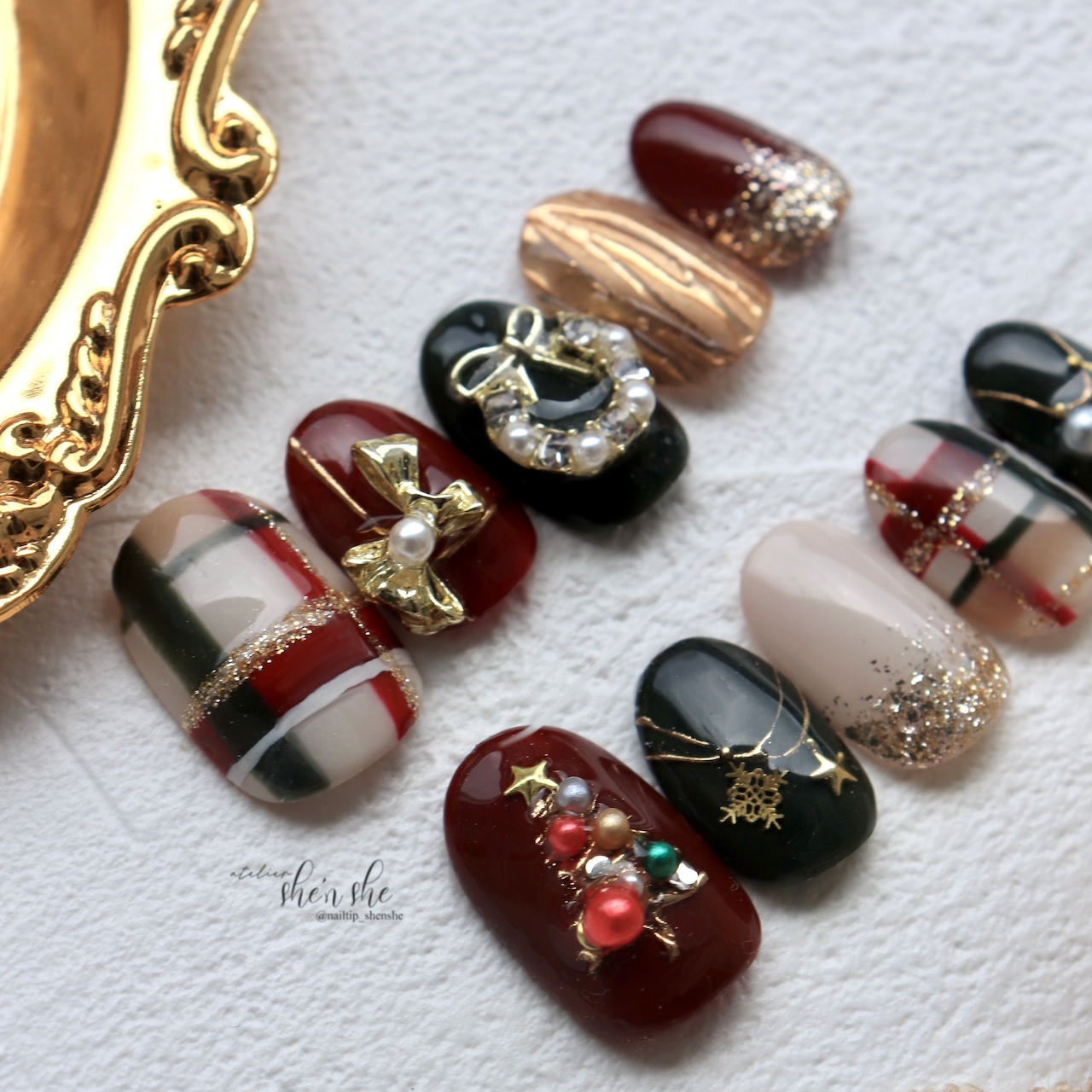 LA765☆ステンドグラス風クリスマスネイルチップNovemberR 〰️ネイルチップ販売〰️