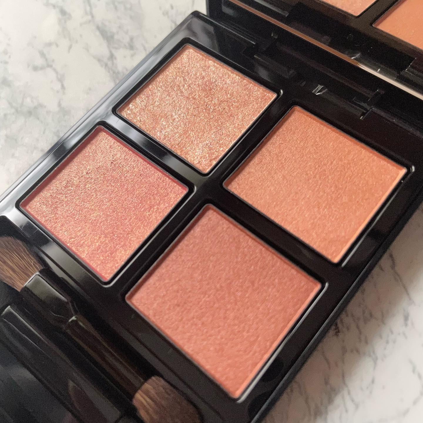 秋新色コスメ コスメマニアの推し色はコレだ！話題の新作ADDICTION「ザアイシャドウパレット」スウォッチ&使い方解説！マキアオンライン美容雑誌『MAQUIA マキア 』公式ビューティサイト