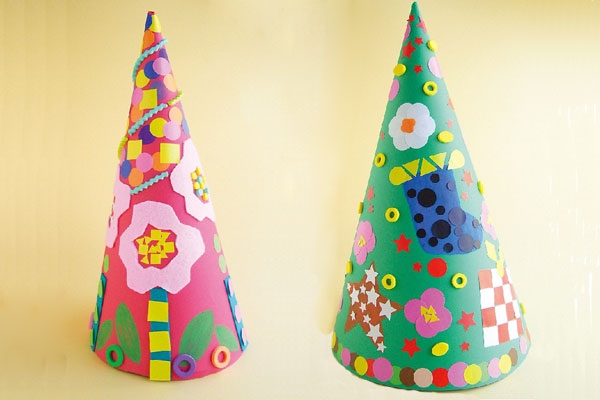 綿で雪を表現！可愛いクリスマスの帽子の作り方ほいくびより