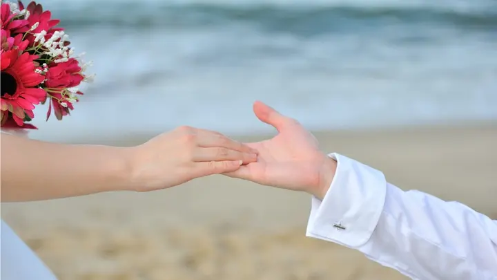 プロポーズの言葉を女性600人に調査言葉選びのポイントは？Ringraph リングラフ