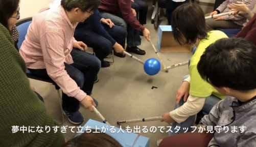 高齢者体操 かんたん！円になってできる道具なし＆ありレクリエーション - YouTube