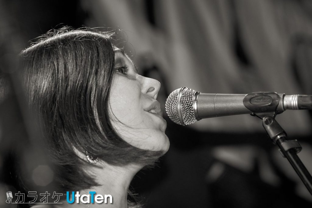 CapCut カラオケ字幕の作り方 - YouTube