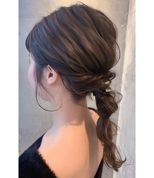 クールなローポニースタイル 結婚式 ヘア&メイクトキハナ