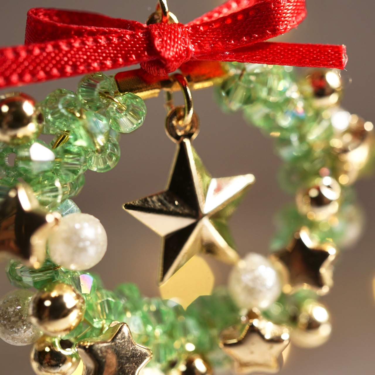 クリスマスツリーイヤリング BOX入りiichi 日々の暮らしを心地よくするハンドメイドやアンティークのマーケットプレイス