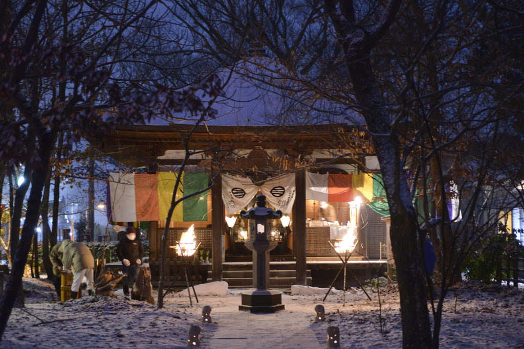 元朝参り 『花巻神社』へ : ぶら～っと日記 現代にも残るローカルな風景を求めて