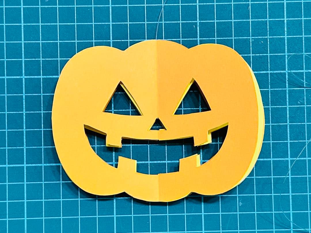 簡単 色画用紙でハロウィン飾り 手作りセットも販売中事例も紹介色画用紙・厚紙の専門店カラーペーパー選定ナビ