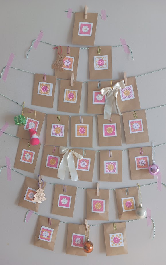 アドベントカレンダー2021🎄 今年のアドベントカレンダー作りました🙌 セリアの紙コップで作ってます🙆🏻‍♀️一日一個チョキンっと切っていきます✄ 昨年は封筒に数字書いて置くだけだったので今年はぶら下げてみた🎄 作り方はまたストーリーズにアップするかもできない