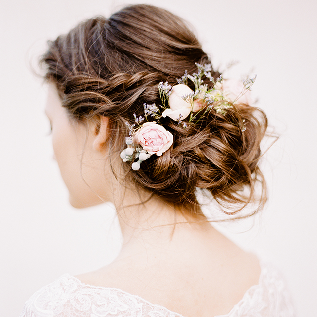 ウェディングドレスに合う花嫁の髪型が知りたい！ブライダルヘアの基礎知識 実例あり結婚ラジオ結婚スタイルマガジン