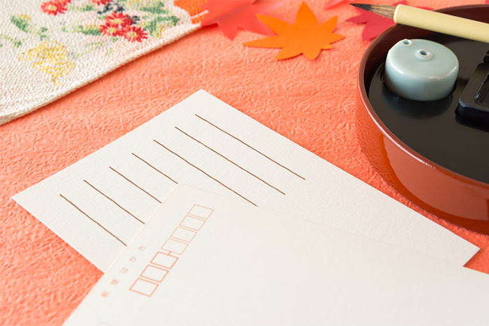 筆文字の英語のハッピーニューイヤー 黒：イラスト無料