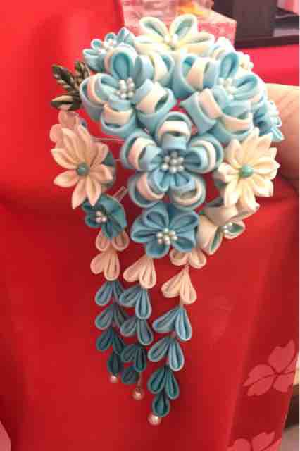 つまみ細工髪飾りハンドメイド成人式に