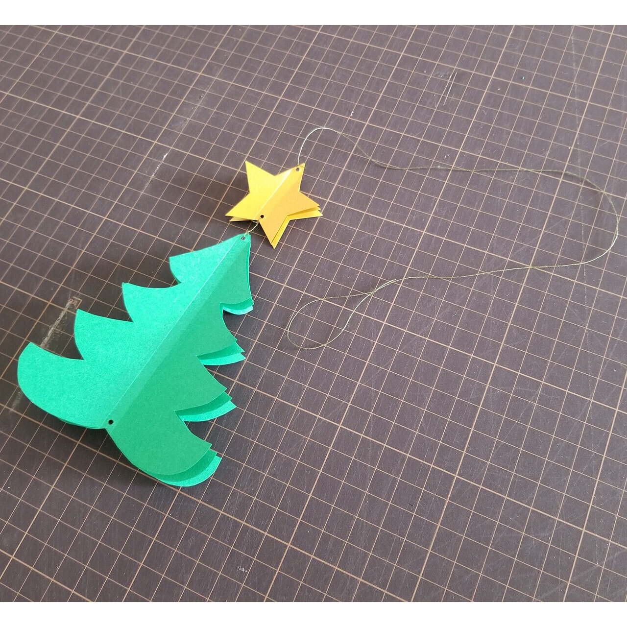 動画 クリスマスの装飾に活用できる！クリスマスモビール保育士の転職・採用は 保育士バンク！