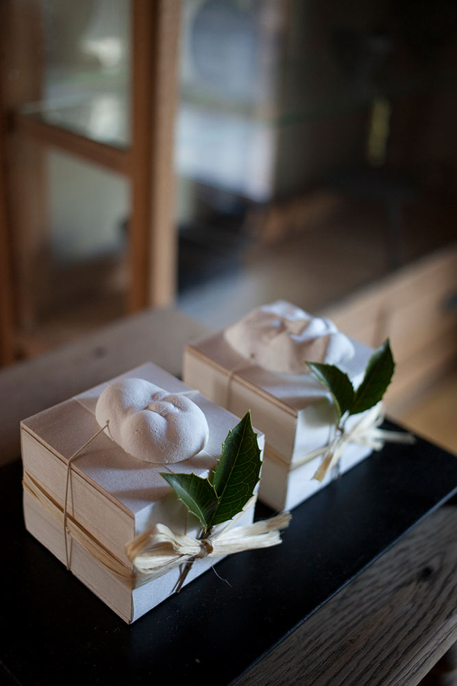 節分飾りの葉っぱ「柊鰯 ひいらぎいわし 」とは？飾り方や鬼が嫌う理由もHANKYU FOODおいしい読み物フード 食品・スイーツ 阪急百貨店公式通販 HANKYU FOOD