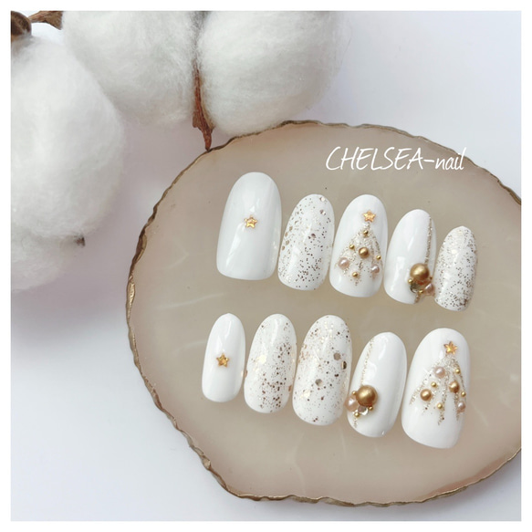 細かいラメの入った赤ワンカラー❤️ クリスマスネイルに、このカラーとても人気でした🥰 とってもかわいい🥰ネイル シニアネイル ジェルネイルネイルサロン シンプルネイル オフィスネイル パラジェル 品川 ワンカラー グラデーション 身だしなみネイル ネイリスト