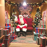 フィンランドの「サンタの家」、今年は12万人を集客見込み 写真1枚 国際ニュース：AFPBB News