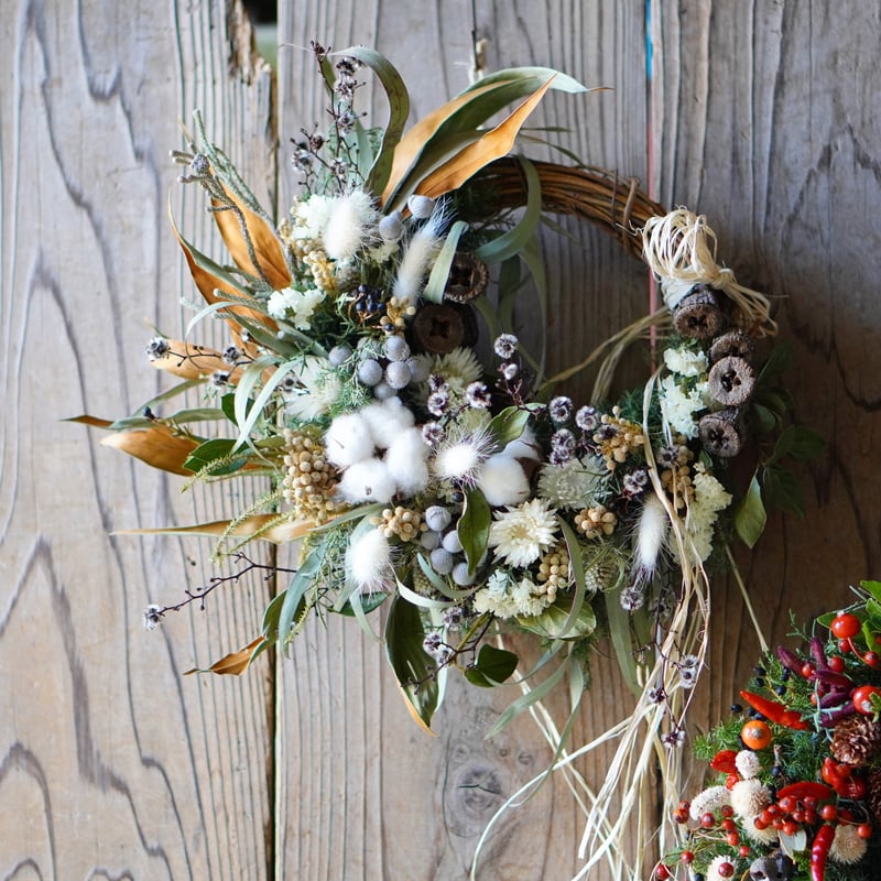 白いポインセチアの大人クリスマスリース♡冬リース♡フラワーリースの通販 by yumiRin's shopラクマ