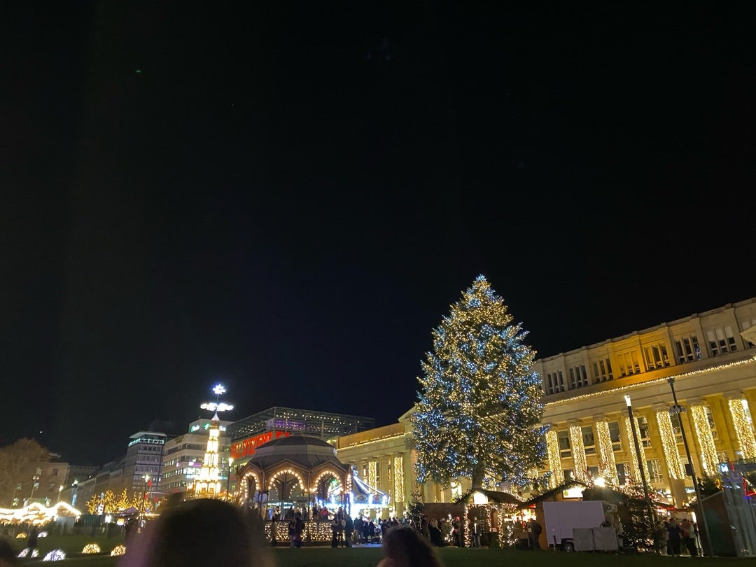 ドイツ シュトゥットガルト： クリスマスマーケットStuttgarter Weihnachtsmarkt