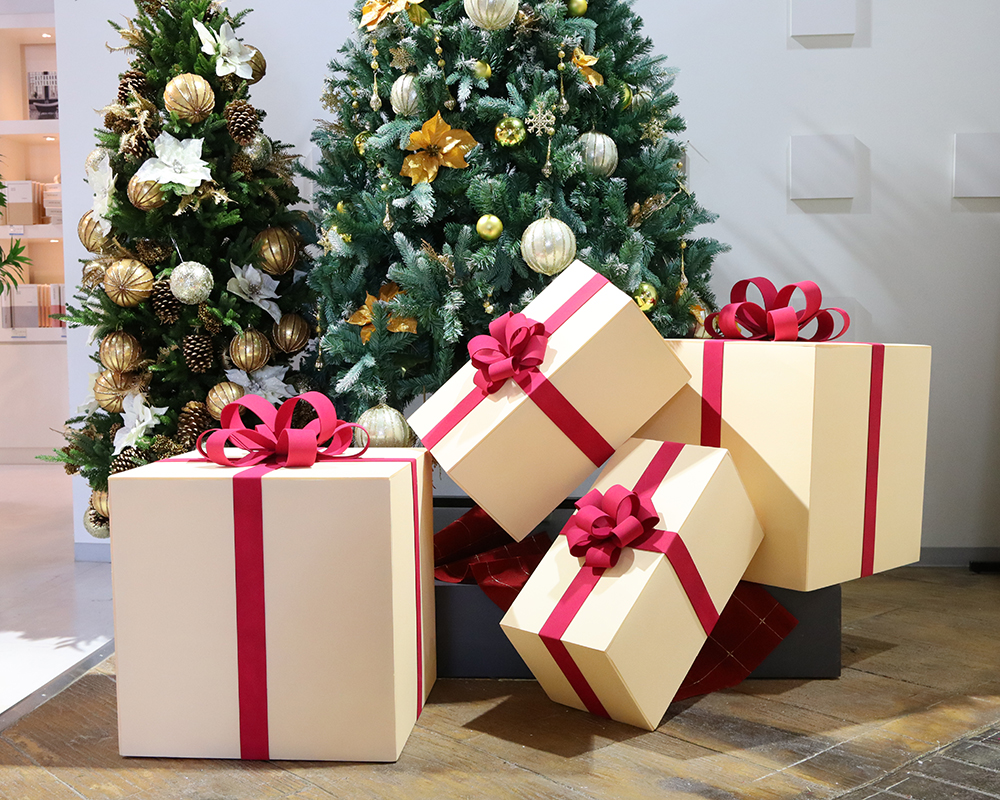 クリスマスオーナメント プレゼント型100均DIY クリスマスオーナメントの作り方 ギフトボックスの作り方🎁