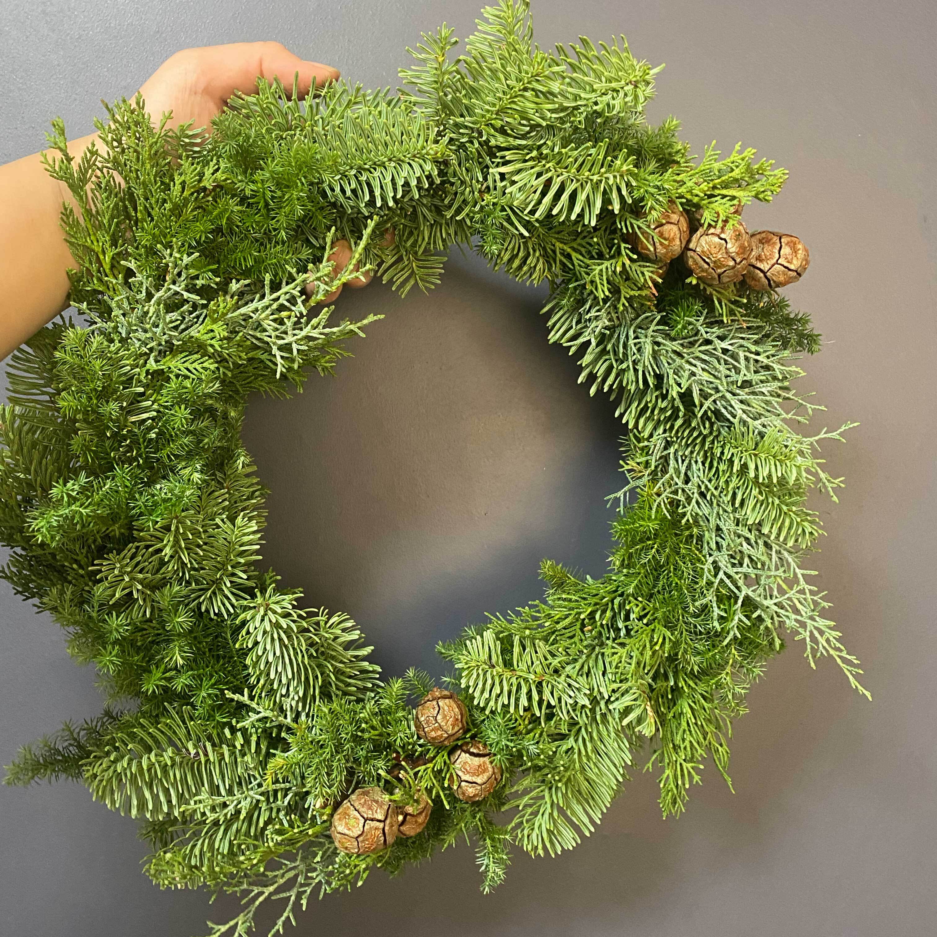 クリスマス ナチュラル リース直径約２２ｃｍ クリスマスベル＆金色リボンクリスマス