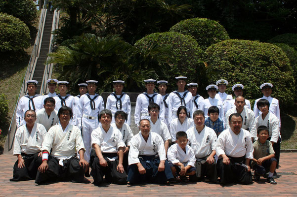 名入れ 信楽焼フリーカップ『流』 木箱入り 記念日のお祝いに。どんな飲み物も美味しく飲めます♪ – ガラス彫刻工房ONO - 株式会社C's