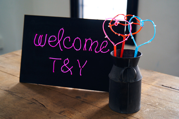 Amazon.co.jp: BOKIOESDEグローバルトレンディなひまわりウェルカムサインホームアクセントウェルカムサインフロントポーチウェルカムサマードアサイン手作り : ホーム＆キッチン