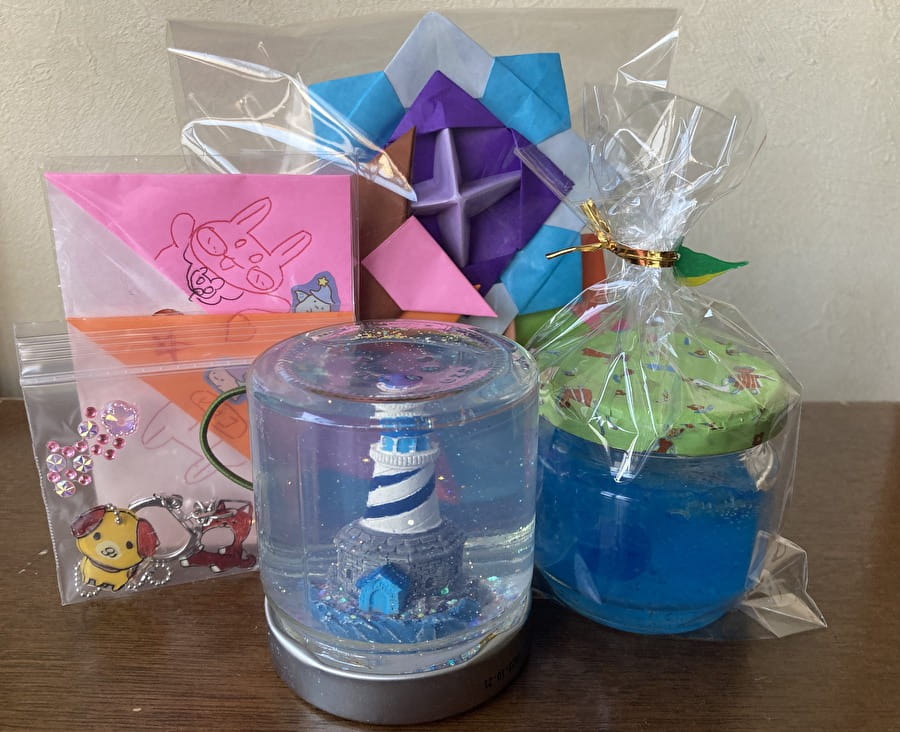 保育園・幼稚園 かわいい！花束モチーフの手作りカード 誕生会・卒園式などに男性保育士あつみ先生の保育日誌 おすすめ絵本と制作アイデア