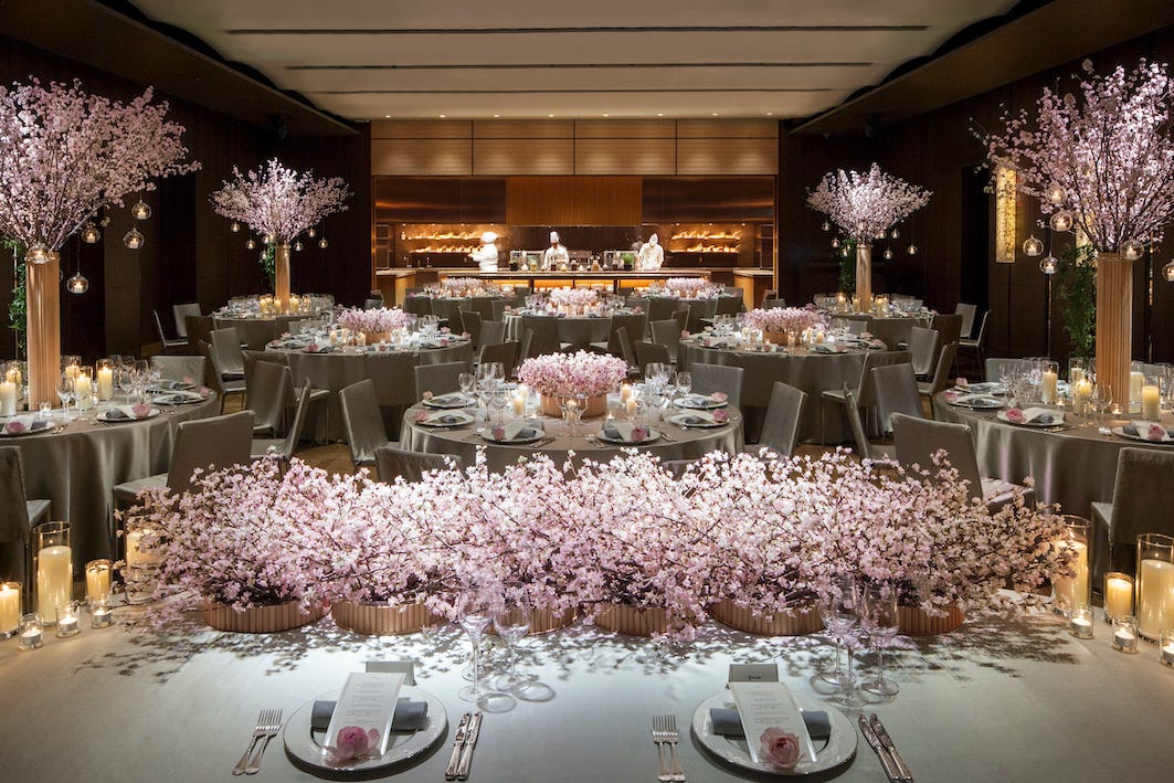 ナチュラル装花”最前線 ＃大人スイート ＃シックモダン ＃シンプルグリーン