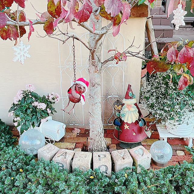 お花のクリスマスツリーの壁掛け プリザーブドフラワーの白いバラがいっぱい 45×16cmプリザーブドフラワーリース専門店愛彩祭送料無料