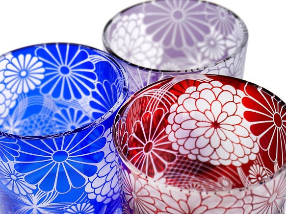 お正月に菊の花は縁起が悪い？ 飾る日と片づける日の決まりも プロが解説Hint-Pot