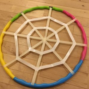 から保存して子どもとワクワク遊んじゃおう ハロウィンの簡単手作りゲームの紹介です🥰 ダイソーにハロウィンスタンプが出てたからアレンジして遊んでみたよ🥰 見る力を楽しく鍛えられたり 工夫をすれば計算の力が身につくよ🥰 手軽に簡単だから良かったら試してねー