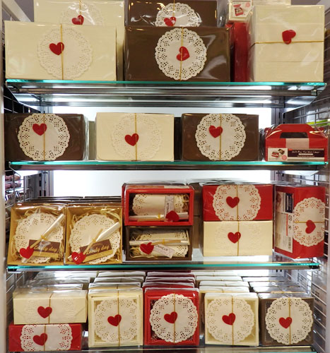 2022年ダイソー バレンタインのラッピングに使えるかわいい箱や入れ物、紙袋 - 100円ママ〜100均大好きママのお役立ち情報