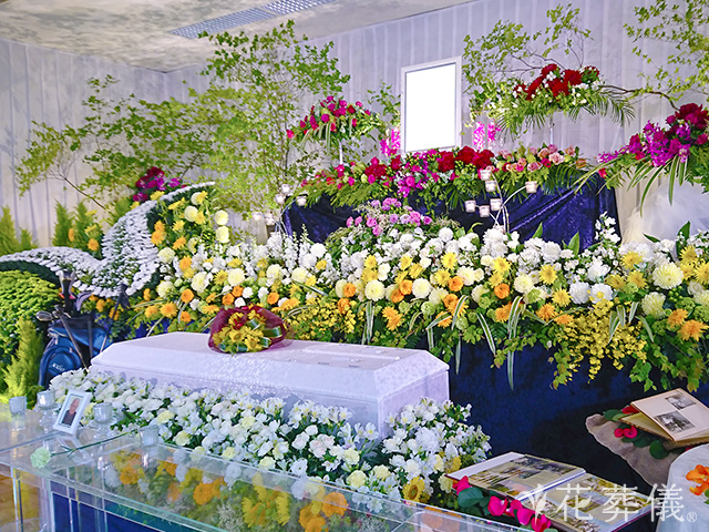 葬式の花を持ち帰りできるのか気になるマナーと文化背景を徹底解説