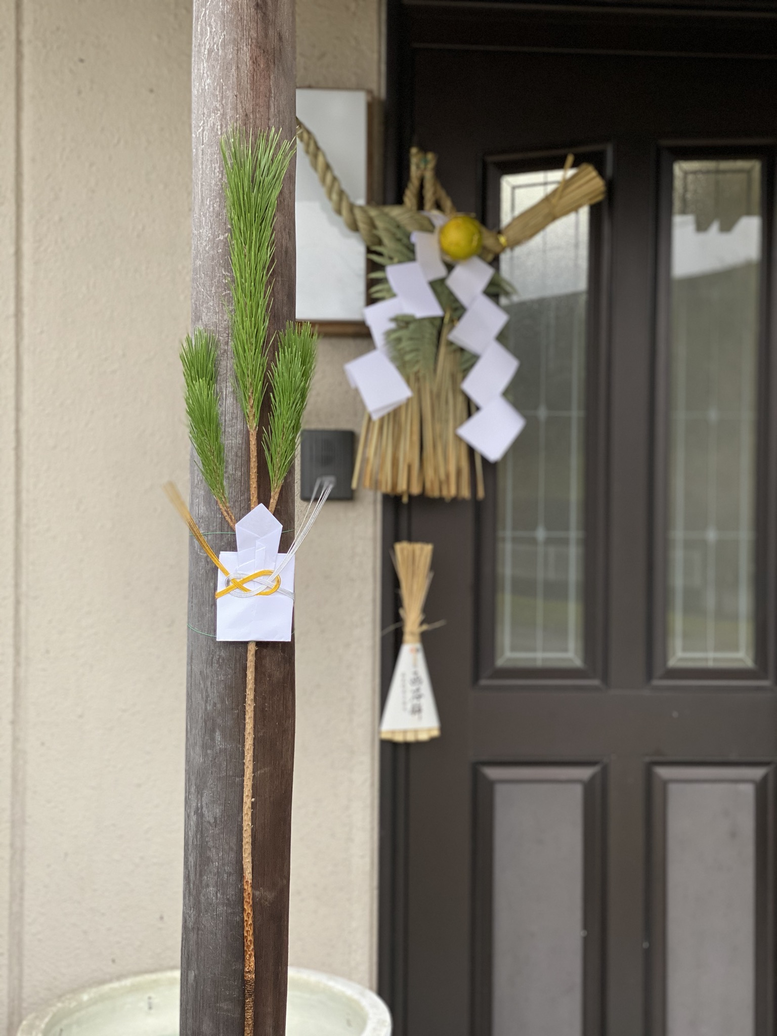 楽天市場 正月飾り ミニ 門松 玄関 天然 モダン おしゃれ 『ミニサイズ で楽しむ お正月 飾り 』 正月 花 玄関飾り お年賀 お正月飾りインテリア 雑貨 年末年始 お歳暮 ギフト 贈り物 元旦 新年 お祝い ドライフラワー プリザーブドフラワー 手作り 花まりか : FLEGRE-1