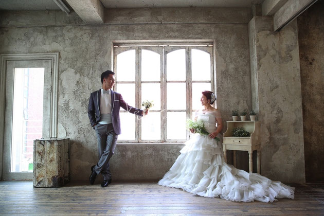 俳優のイ·ミンジョンが結婚10周年にリマインドウェディングをしたかったと明らかにした。イ·ミンジョンは20日、ユーチューブチャンネル「イ·ミンジョンMJ」に「『私、どんなドレスを着ましょうか？』12年- MK