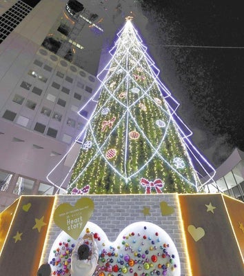 クリスマス仕様のランタンを夜空へ、大阪で３日間の冬イベントLmaga.jp