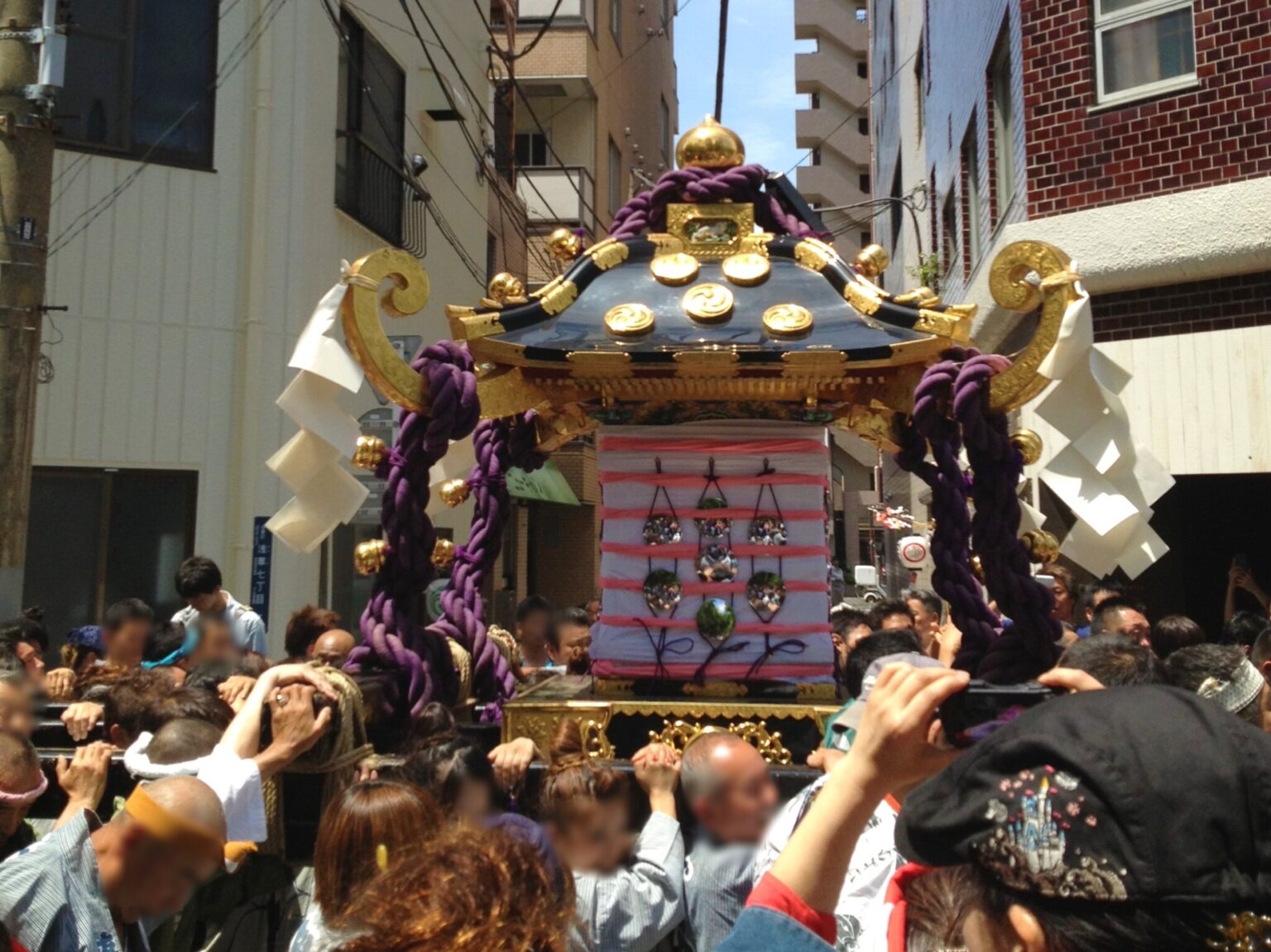 水かけ祭りを豊洲で！富岡八幡宮例祭 二ノ宮御神輿渡御が行われましたとよすと - 毎日更新！豊洲エリアの今がわかる地域情報サイト