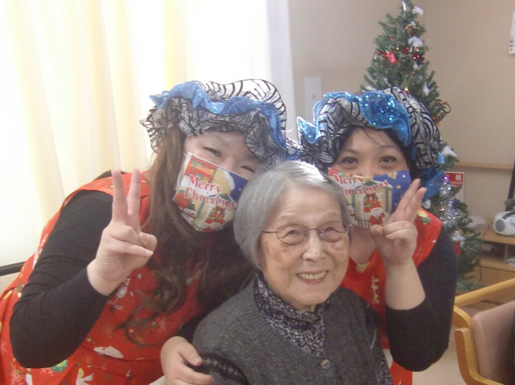 デイサービスクリスマス会 - 光湖苑 社会福祉法人 南浜名湖会 特別養護老人ホーム