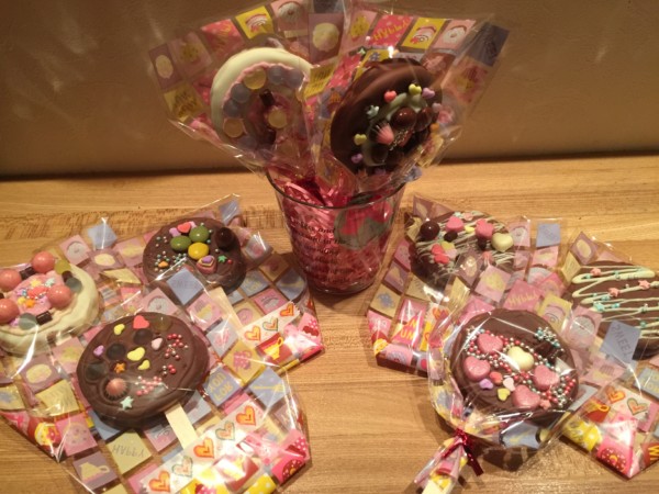 手作りﾊﾞﾚﾝﾀｲﾝ 簡単!子供でも作れる100均ﾚｼﾋﾟ13選&かわいいﾗｯﾋﾟﾝｸﾞ例も - 100均✖Sweetsレシピ‼