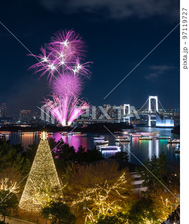 江戸前汽船 もんじゃ屋形船でクリスマスイブにお台場レインボー花火を楽しむ特別便運航決定！株式会社浜友Ｅ.Ｆ.のプレスリリース