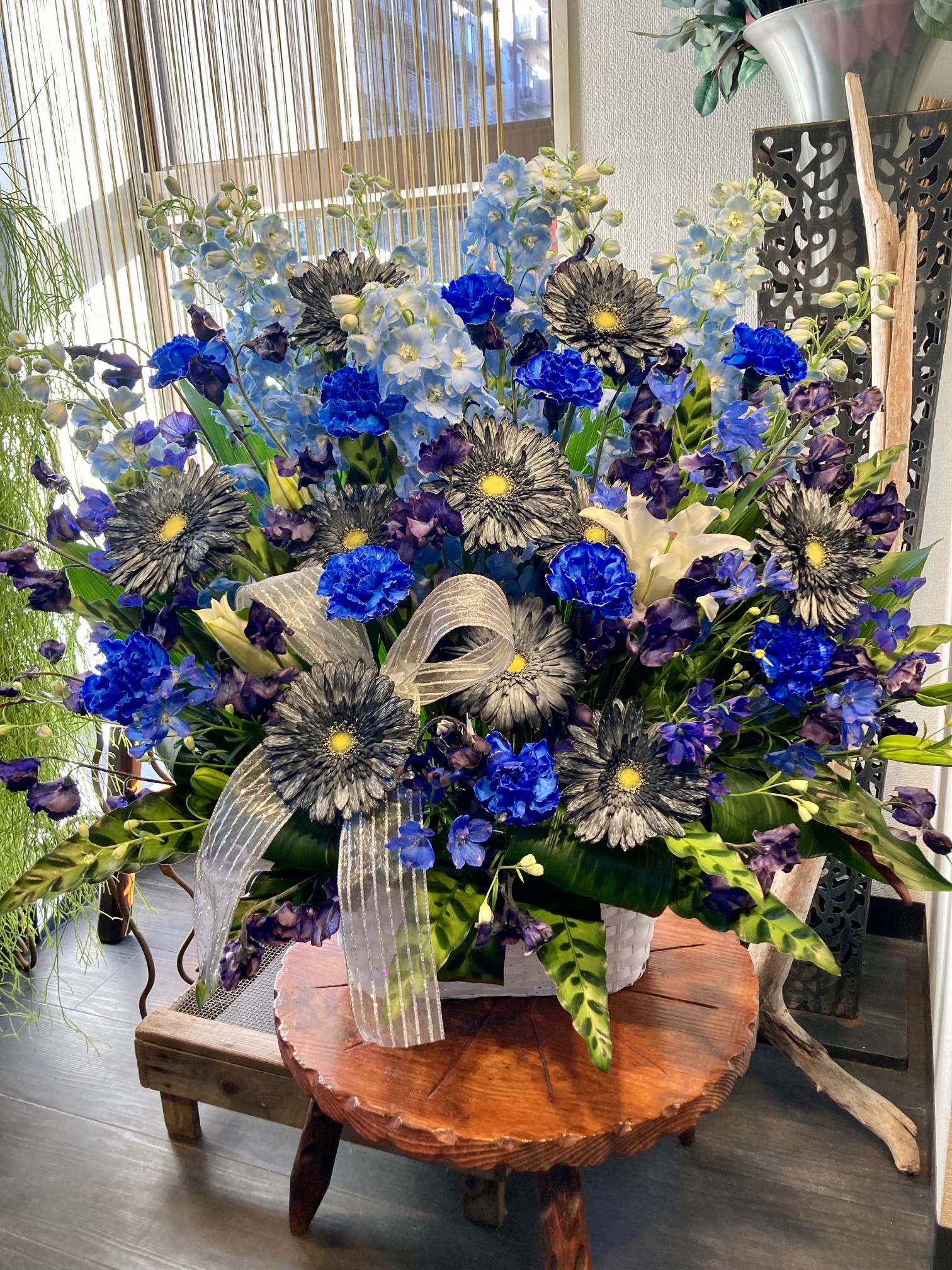 青いバラ ブルーローズ15本の花束花工房エーデルワイス