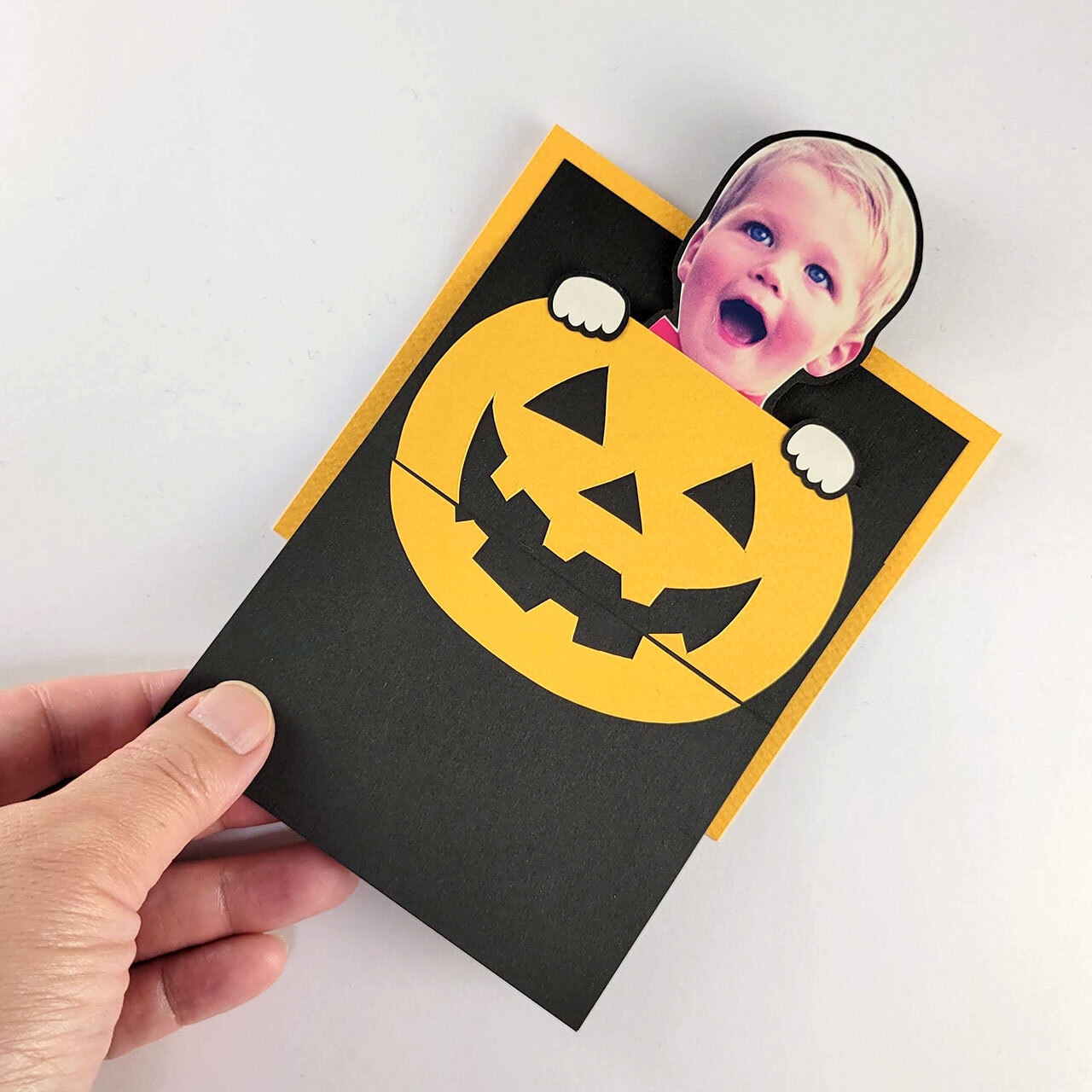 飛び出すハロウィン カード招待状- 無料テンプレート公開中 - 楽しもう Office