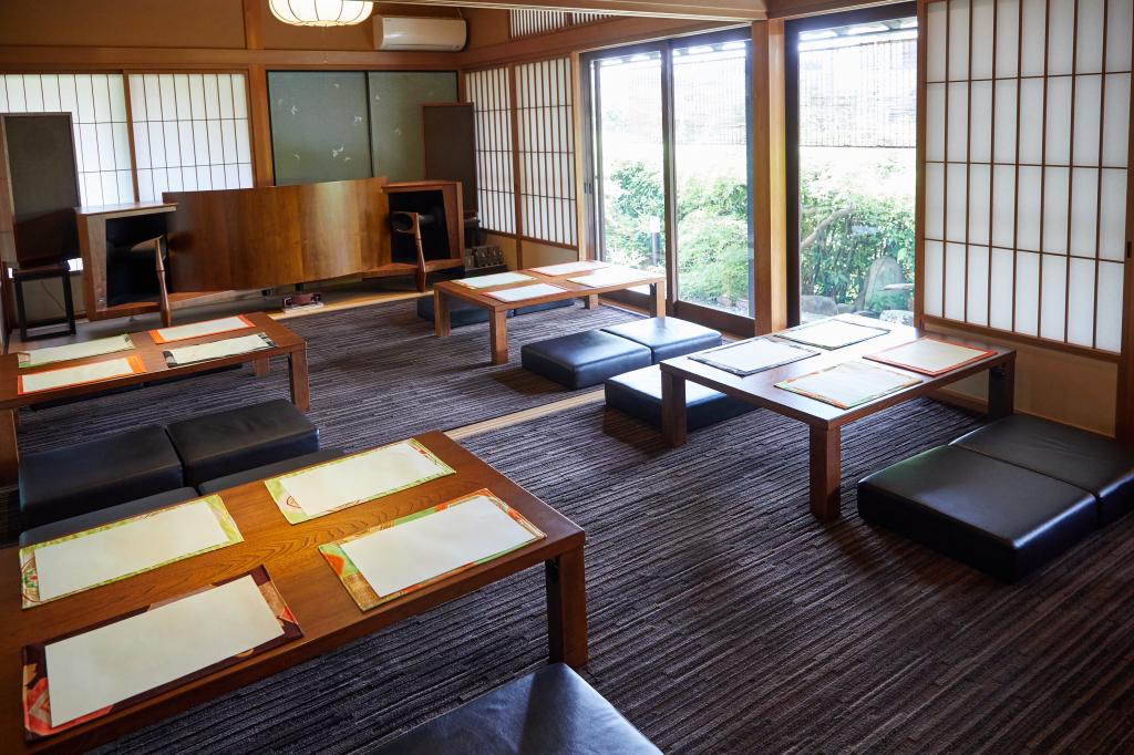 ◇茶楽音。本店 - 昭和モダン珈琲 茶楽音。麻布茶房