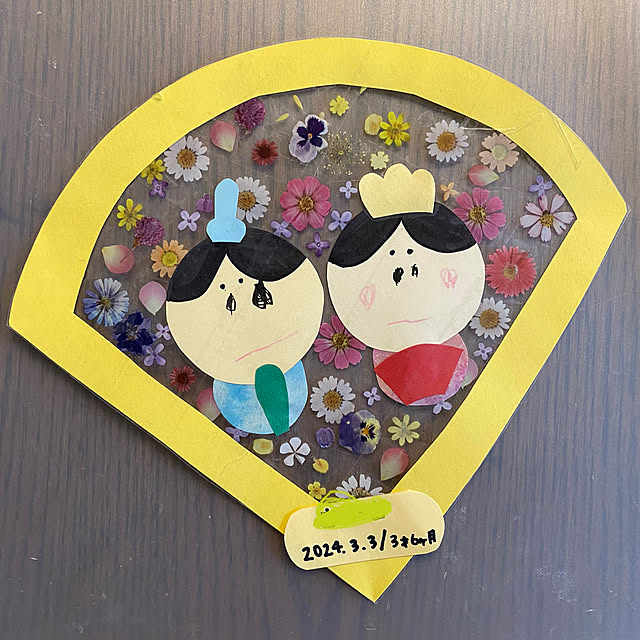 ひなまつり製作♡第3弾🌸 ＼今回の製作はこちら吊るして飾れる！ ひな祭り製作🎎 簡単度☆4.0 行事度☆5.0 ＼この製作はこんな先生におすすめ○ひな祭り製作を考えている先生 ○吊るして飾れる製作を作りたい先生 ○小さな飾りも子どもたちと手作りしたい先生