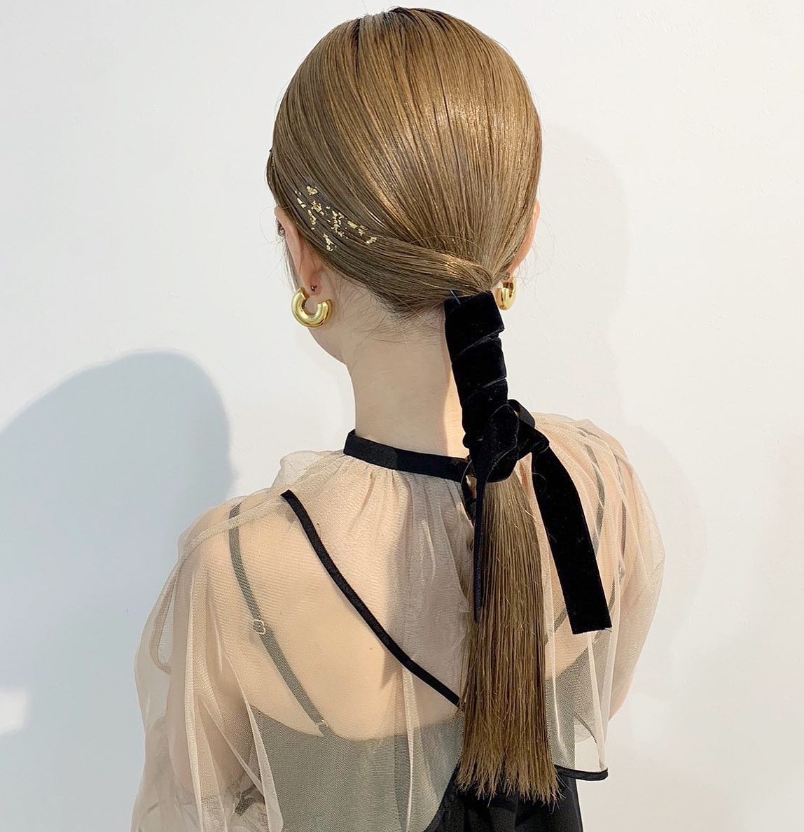 ローポニー特集👱🏻‍♀️✨ ⁡ テイスト別にいろんなローポニー ×色んなアクセサリーの組み合わせ8パターン💎 集めてみました😚🙏🏻✨ ⁡⁡ ⁡ ▽ 私的アレンジポイント👩🏻‍🏫w ▽ ⁡ ⁡ ① 星ピンの肢を並べるのがマイブーム ② ティアラをバックカチューシャ風に ③ ロング