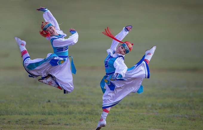 ナーダム祭とゴビ砂漠の大自然を楽しむ！モンゴルの自然とイベント満喫ツアー2025