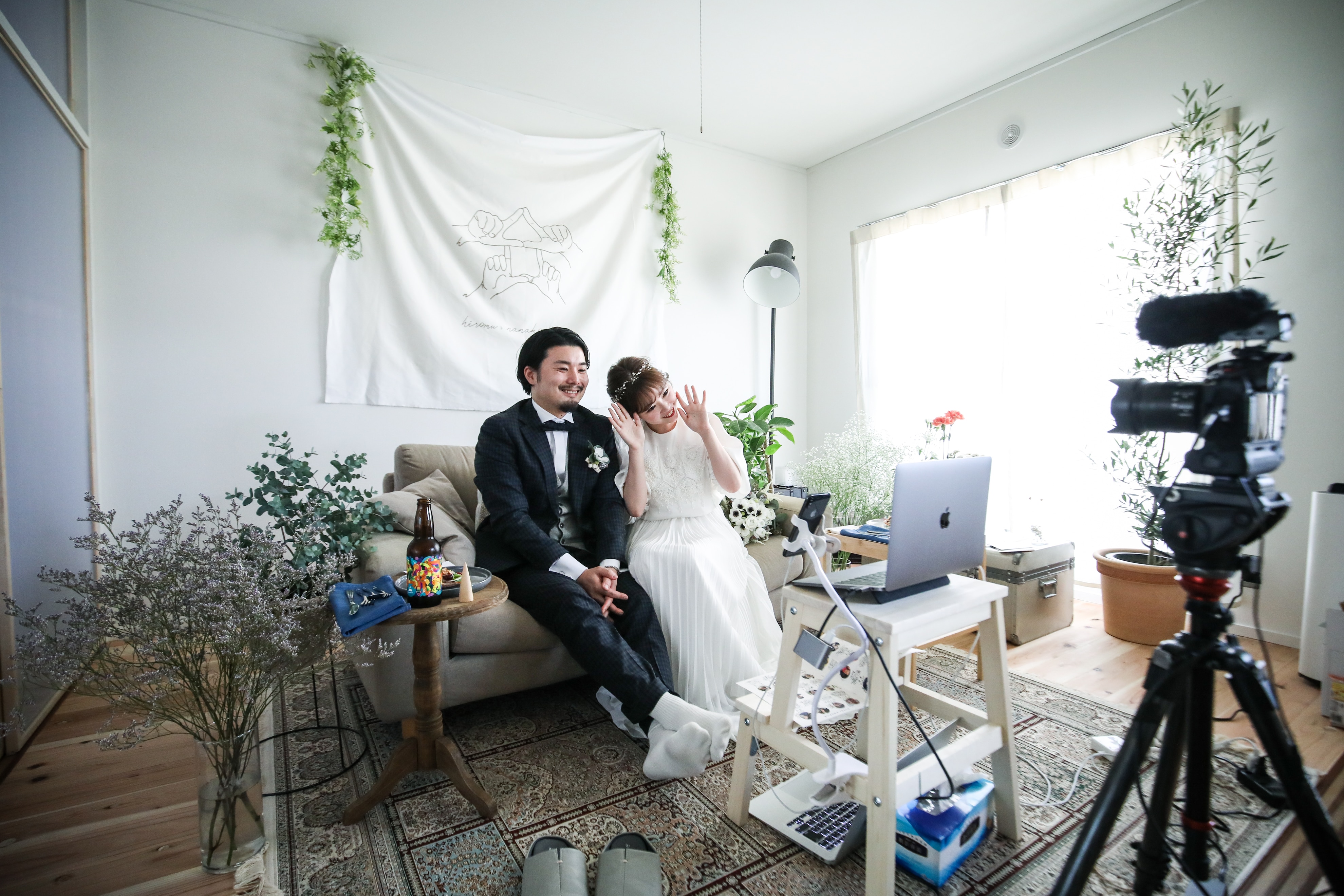 リモート結婚式参加結婚式に友人がテレロボットを使用して参加！ - iPresence