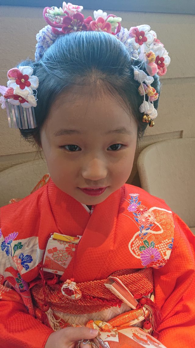 七五三 日本髪 桃割れ , ヘアセット, メイク, 着付けヘアーサロン千鳥