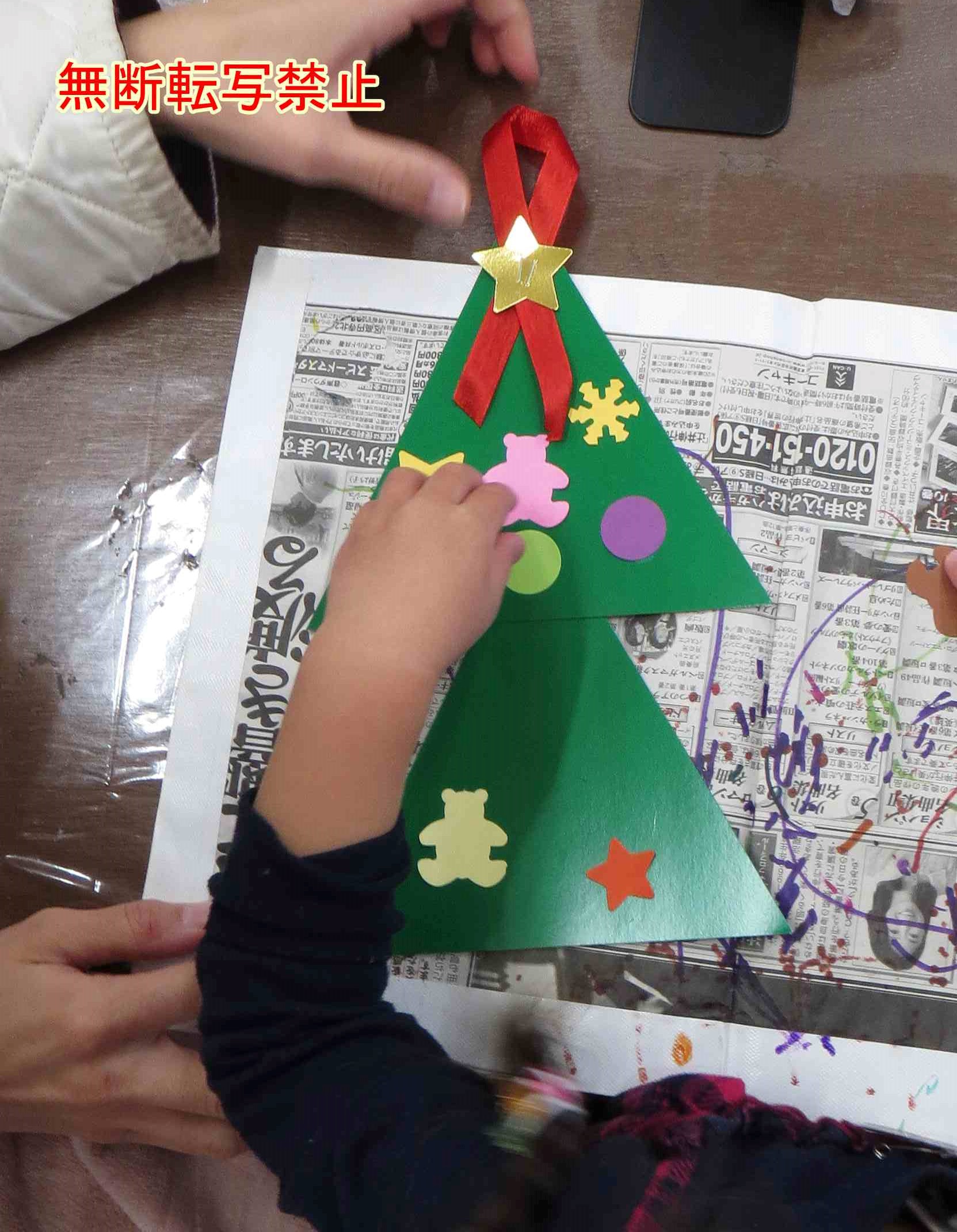 クリスマスシーズンに最適！どんぐりや松ぼっくりを使った簡単ハンドメイド♪キナリノ