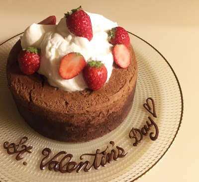 季節限定バレンタインデー フルーティーなチョコレートケーキ 12cm メッセージプレート無料チョコ ケーキ スイーツ ギフト プレゼント 人気大人 高級感 お取り寄せスイーツ かわいい 映え チョコレートケーキ チョコケーキ -誕生日ケーキのお店・エスキィス