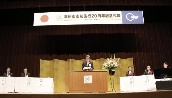 日本国旗の意味と歴史を徹底解説 日の丸の由来とは旗・幕ブログ キラメック 旗・幕