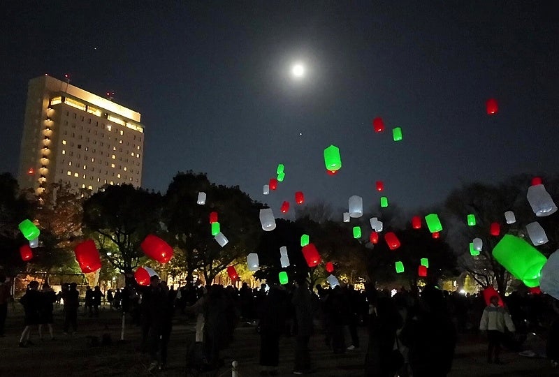 ランタンフェスティバルが80ヶ国・地域以上で開催 世界で輝く中国・自貢のランタン--人民網日本語版--人民日報